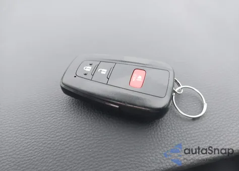 2021 Toyota Rav4 Xle from USA, damaged, VIN 2T3P1RFV8MC218290